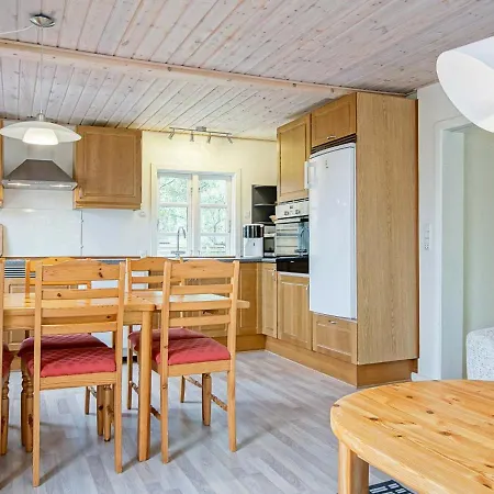 Two-bedroom Holiday In 5 Nyaraló