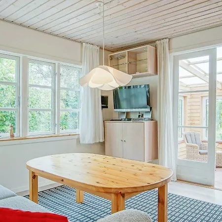 Two-bedroom Holiday In 5 Nyaraló Hasle
