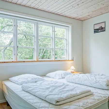Two-bedroom Holiday In 5 Nyaraló Hasle